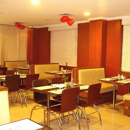 Mala Inn Chennai Bagian luar foto